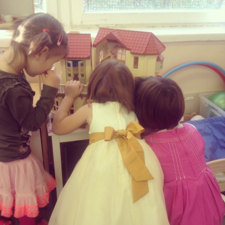 Алиса ходит в детский сад