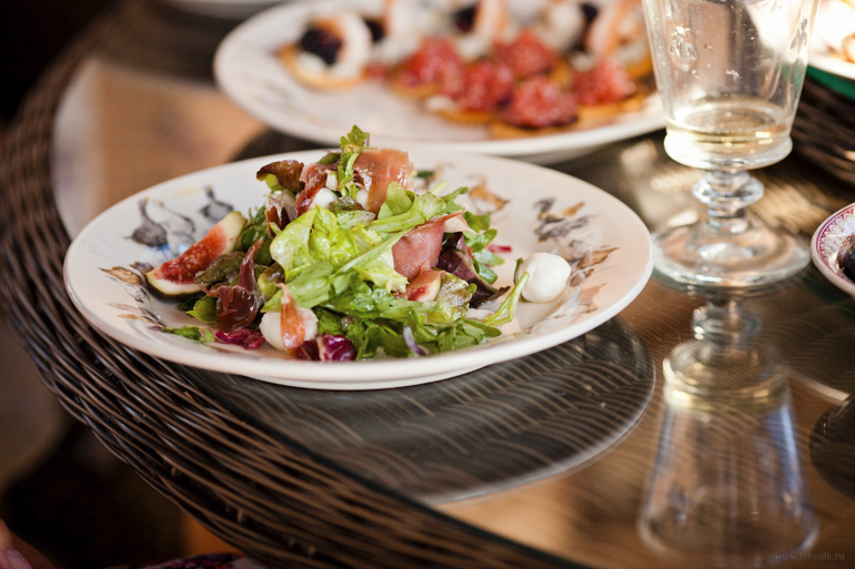 Девичник. полная серия)