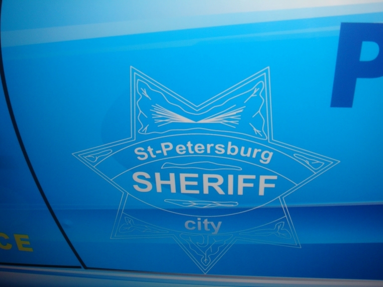 наша красотка новая кровать-МАШИНА)))