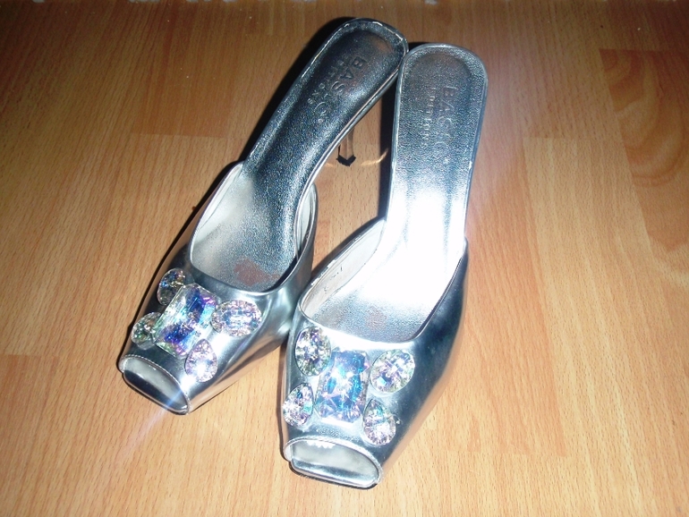 Сапоги, туфли и босоножки 38-39 р.