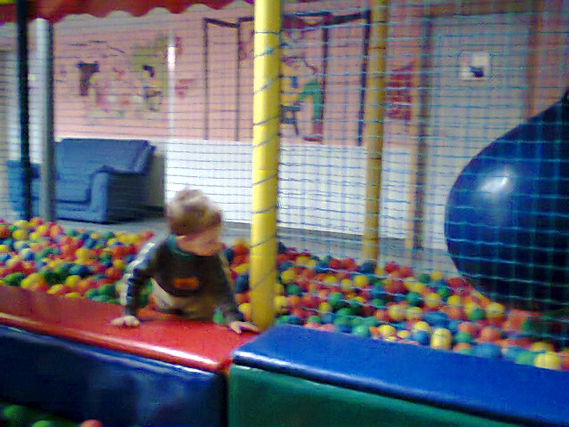 Томатис-терапия в Атлантисе. Фото с нашего 1 курса.