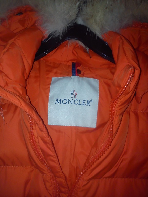 Moncler б/у размер 12/18 80 см, 5000