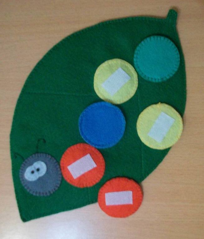 Гусеничка цветная