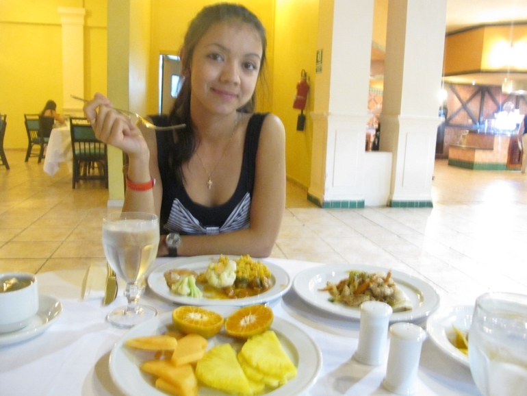 Пунта-Кана с дочкой в 1,4 года, декабрь.