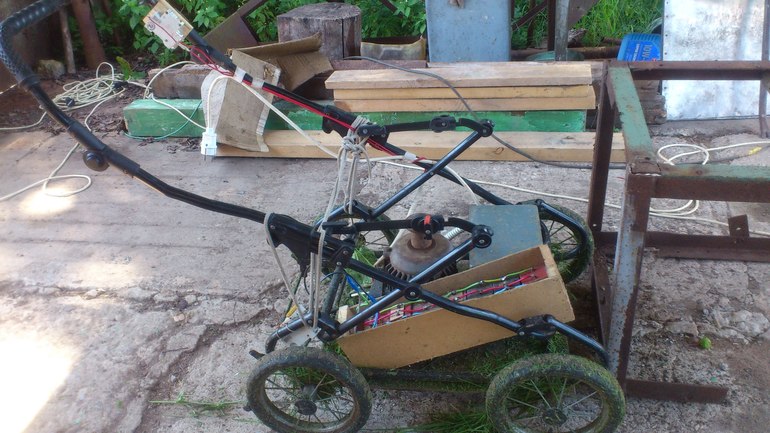 Газонокосилка от папы мужа.