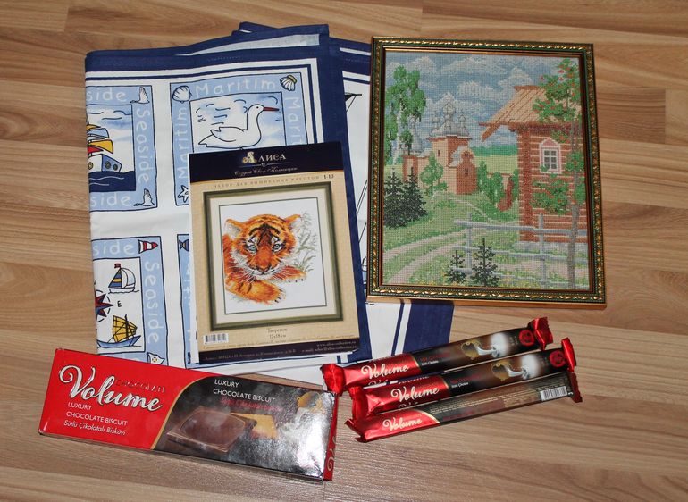 А вот и к нам приехал крокодильчик .