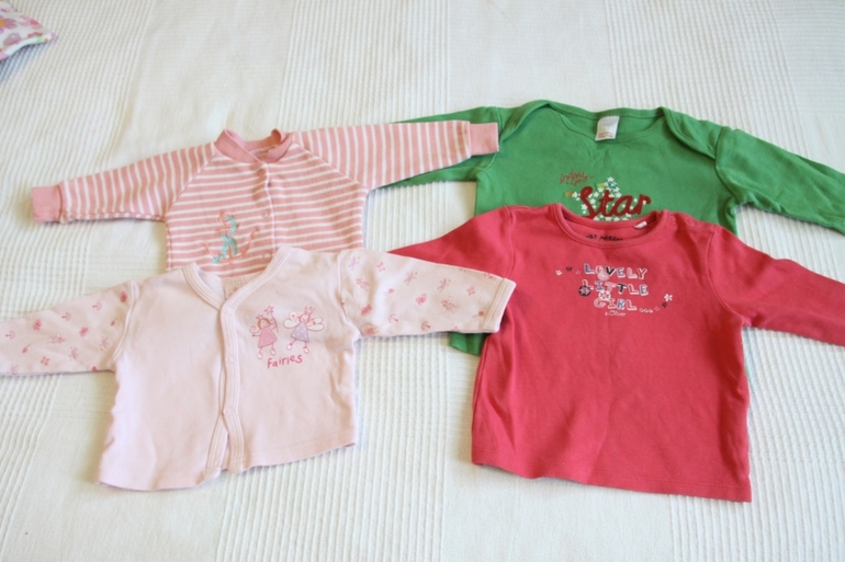 Одежда на мальчика и девочку, пакетами возраст 0-1,5 года