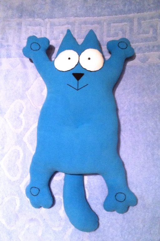 Большой, голубой кот Саймона.