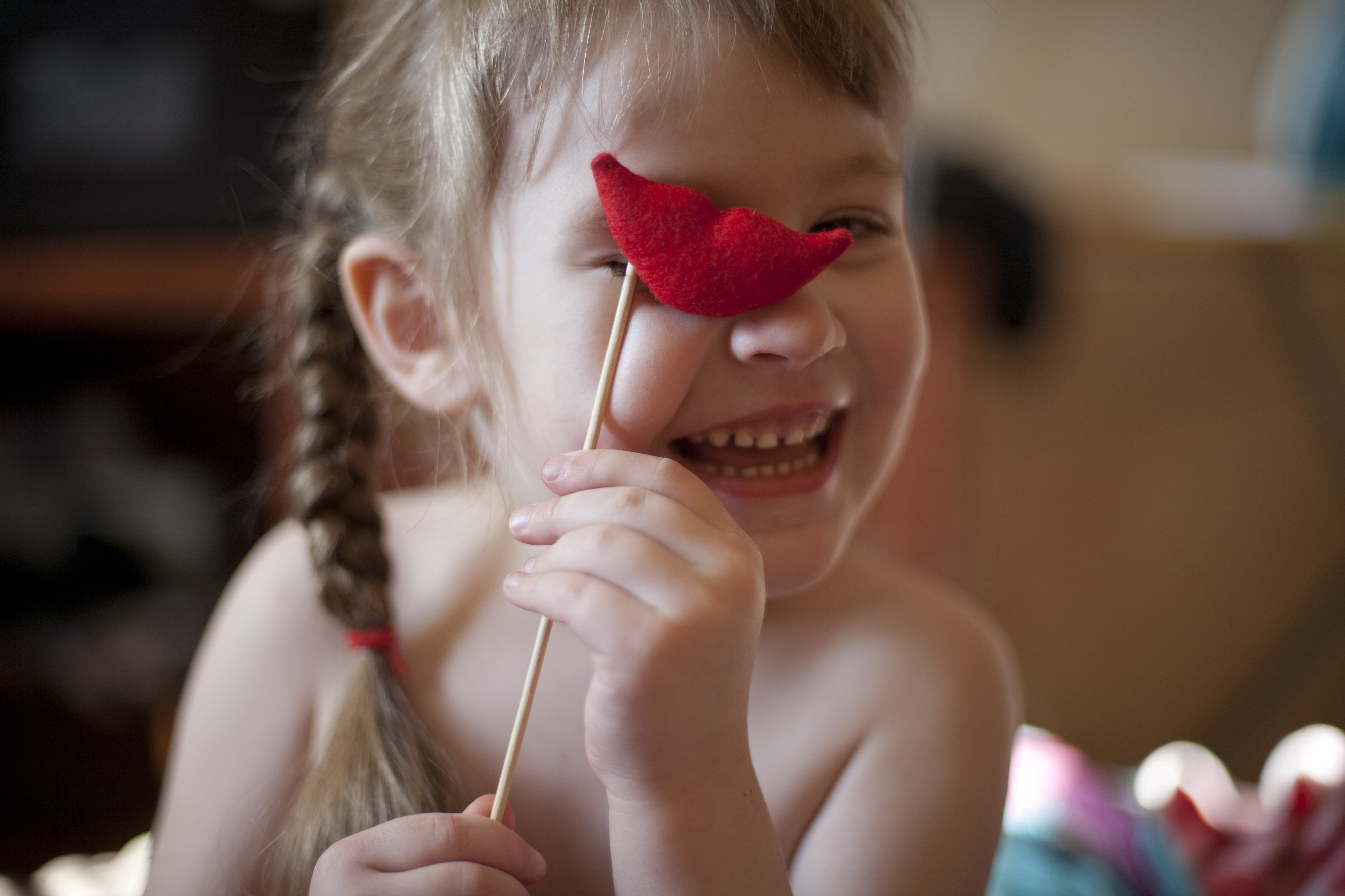 Редкие зубы.