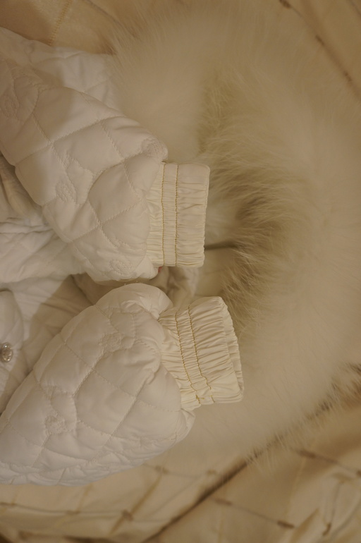 Пальто демисезонное laura Biagiotti .Цена до 15 апреля 2600 руб.