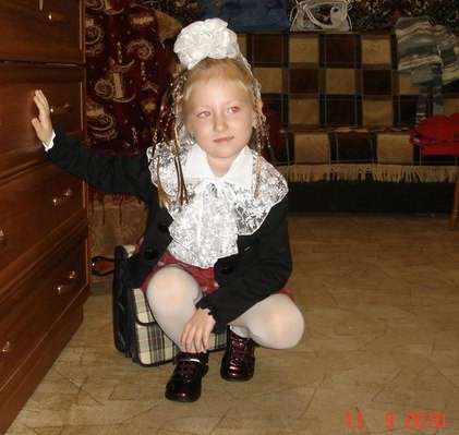 Любитель профессионал, не парикмахер.