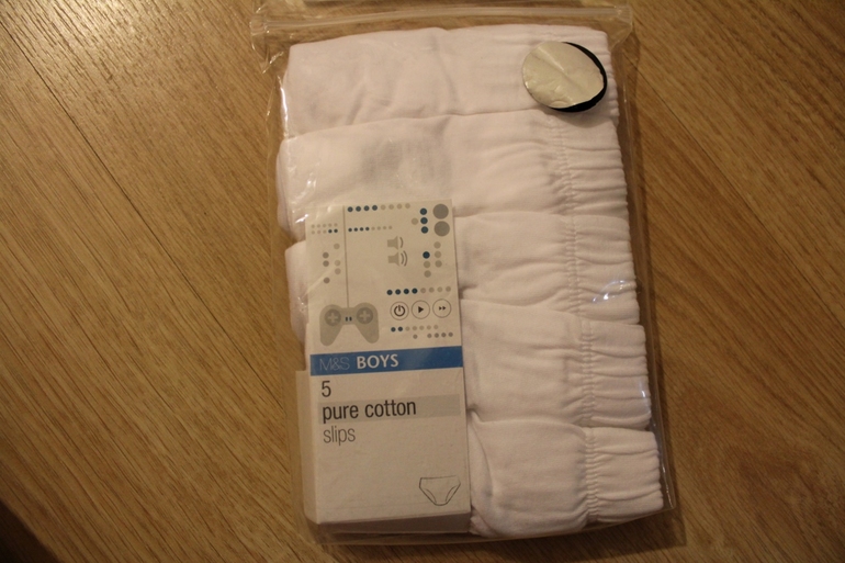 В НАЛИЧИИ белье, носки, пижамы, халаты для мальчиков до 5 лет Англия, США. Почта (я в регионе)