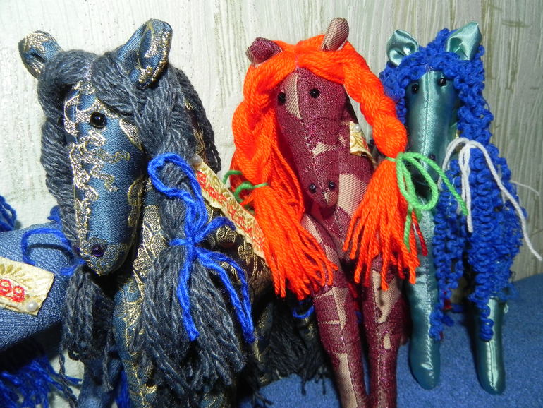 Лошадки ручной работы