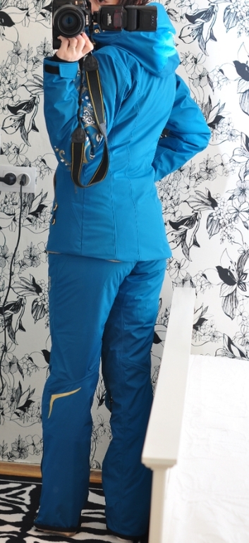 Горнолыжные костюмы в наличии все