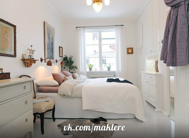 белые стены)