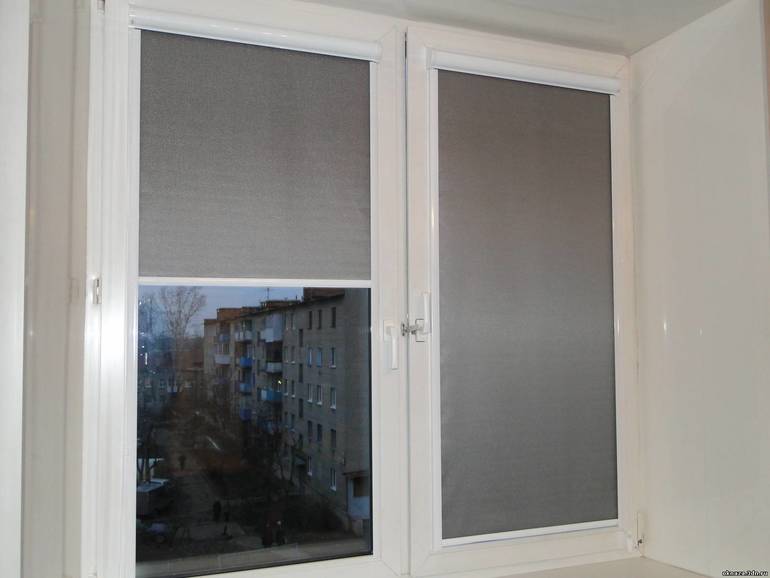 рольшторы в туалете?