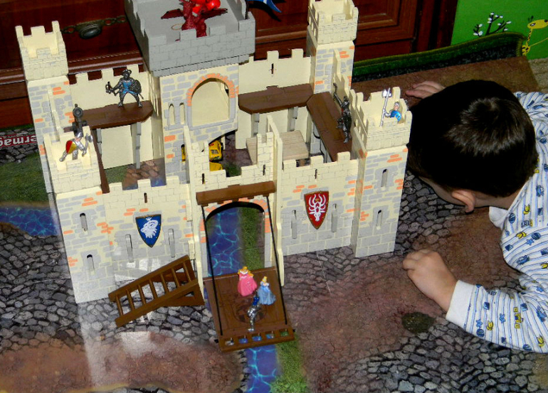 Замок мастеров сражений