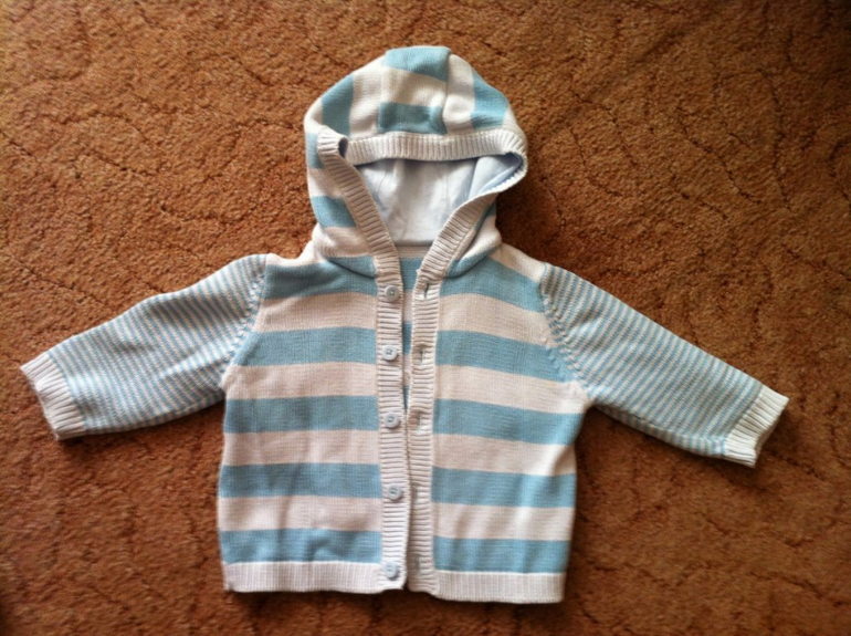 Продам вещи пакетом 6-9 месяцев и 9-12 месяцев