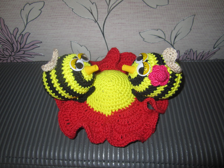 Веселые пчелки (русская и английская)