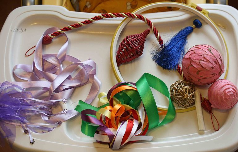 Развиваем мелкую моторику с помощью маминых очумелых ручек.