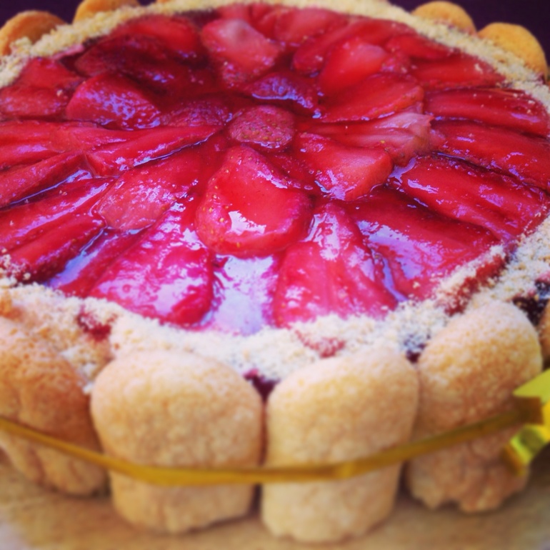 Я его слепила из всего что было)