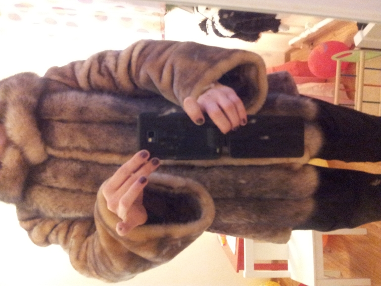 Продам красивую шубку.