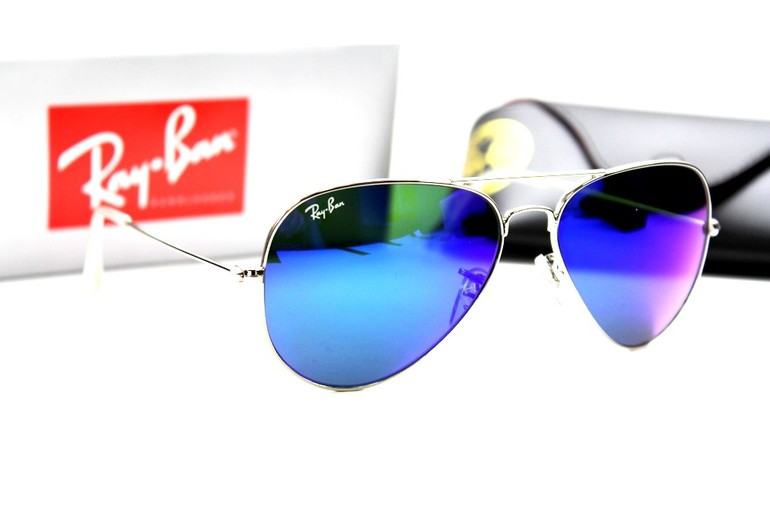 очки Ray ban по 250 руб.