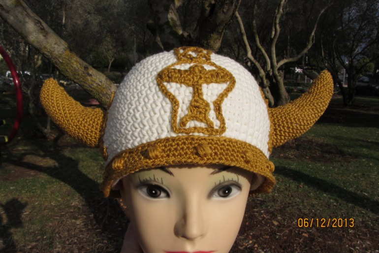 погуляли и новые шапки