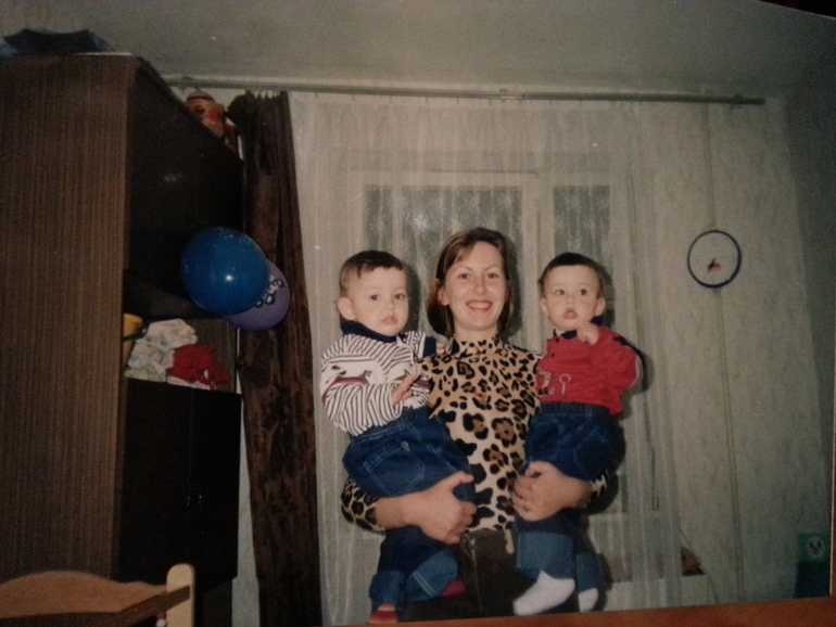 мои мальчишки 10 лет назад