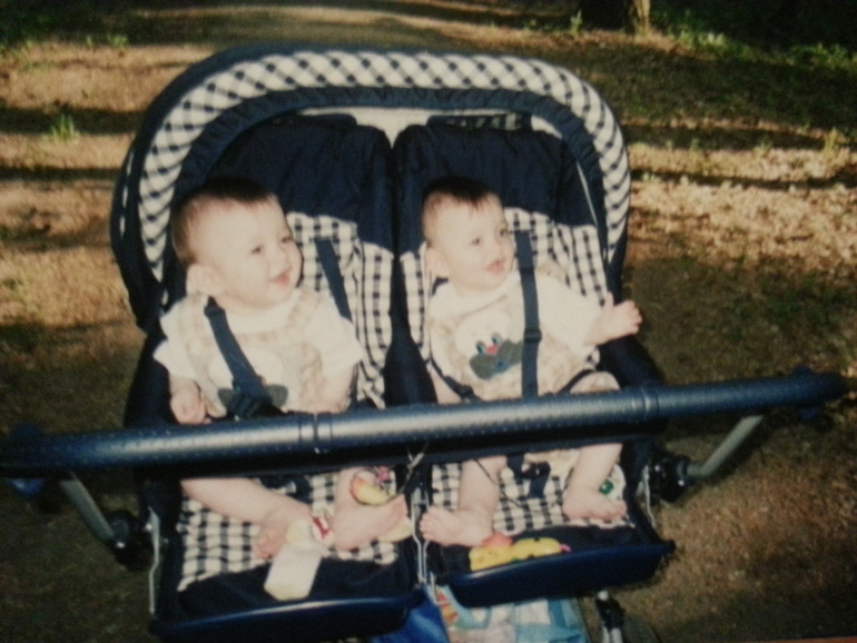 мои мальчишки 10 лет назад