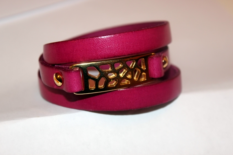 Фуксия с золотом.