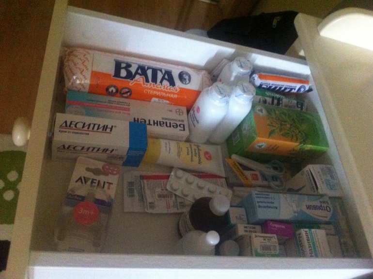 о том, как Новиковы готовились к прилёту аиста с ценным грузом.