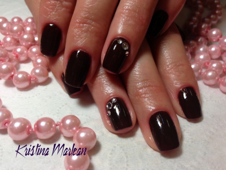 Наращивание ногтей