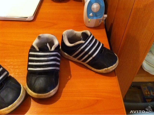 Одежда и обувь б/у в хорошем состоянии для близнецов от 6мес. до 2 лет