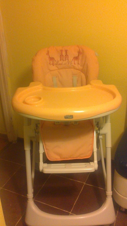 Продам стульчик для кормления Happy baby Kevin за 1500
