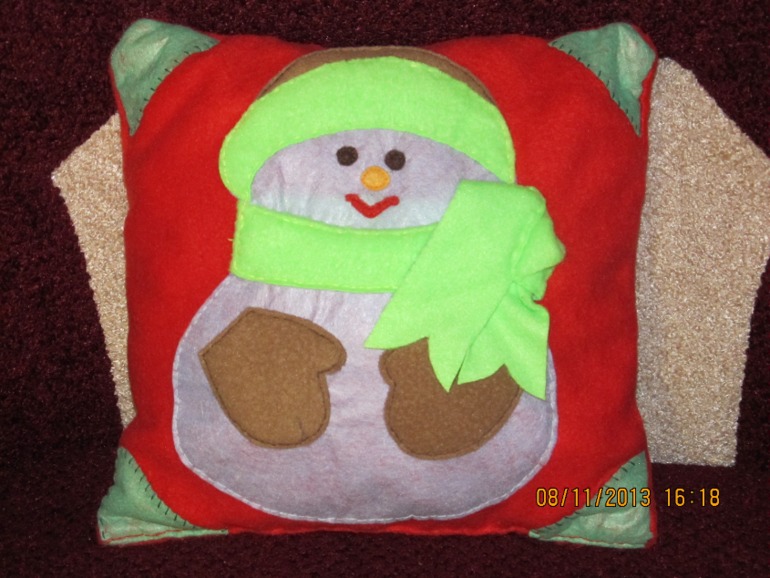 Новогодние подушечки))