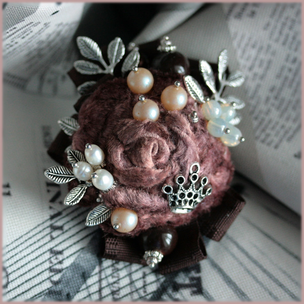 Новые брошечки))