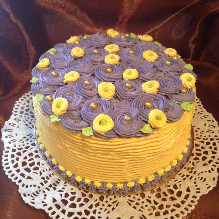 Мой первый тортик украденный кремом..