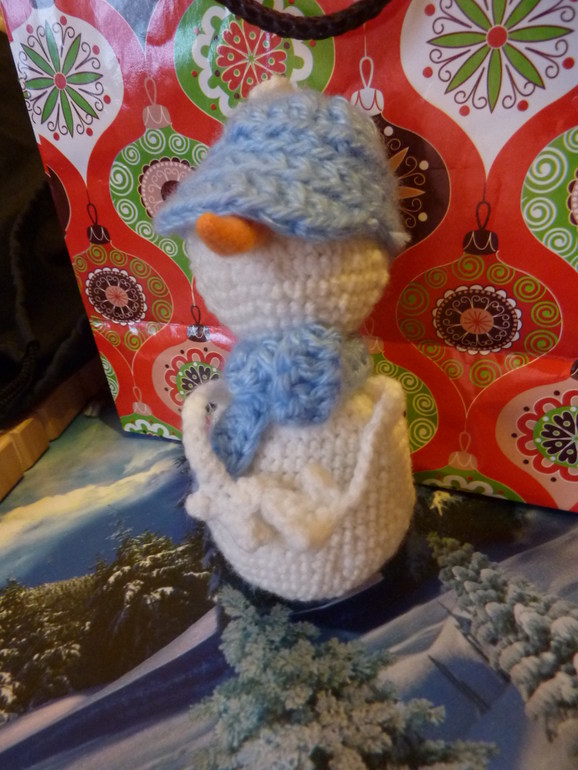 еещ снеговик