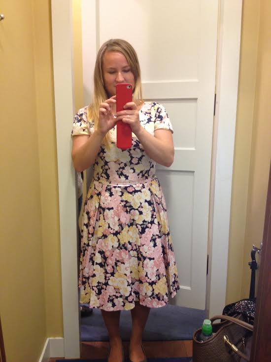 Идет ли платье?