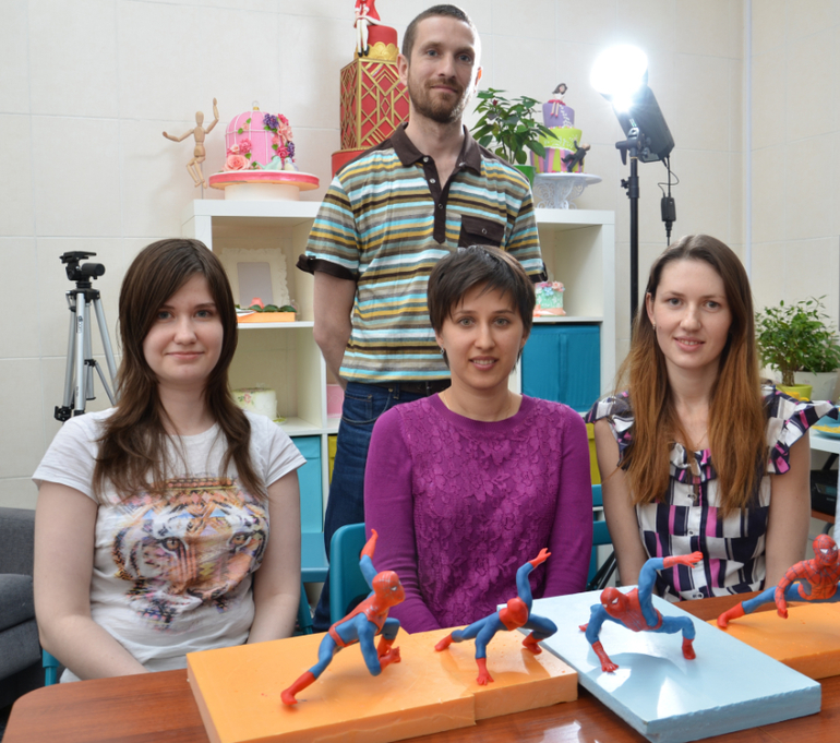 Мастер Классы по декорированию тортов мастикой.