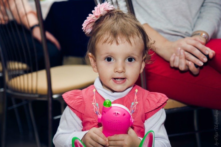 Ходили на детский День рождения))) Я была котом!