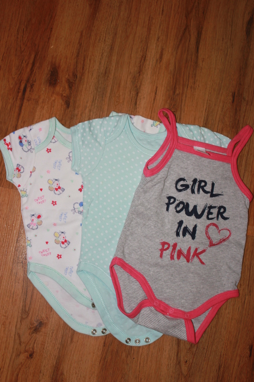 Вещи на девочку от 0-6 мес Очень дешево Новое и б/у