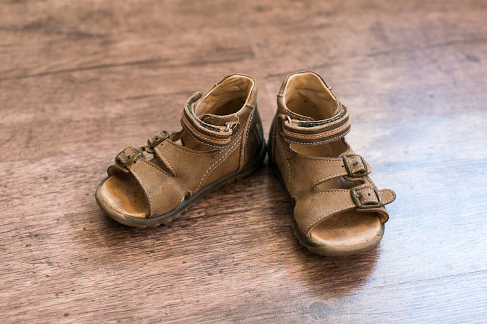 Разобрала детские вещи, всё на продажу. И немного взрослых вещей тоже (в конце списка).