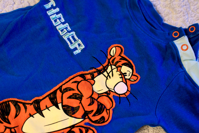 Разобрала детские вещи, всё на продажу. И немного взрослых вещей тоже (в конце списка).