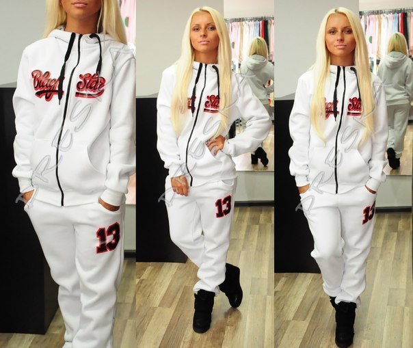 Много костюмов. выкуп в 17 часов