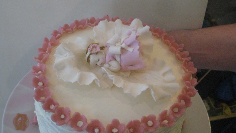 на основе шифонового бисквита