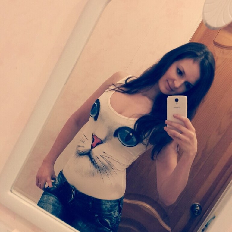 хочется что-нибудь с собой сделать. кто поможет?)