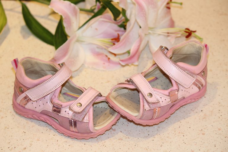 Crocs (С7), Капика (Kapika, разм.23), Minimen (разм.23), PrettyGirl (разм.23)