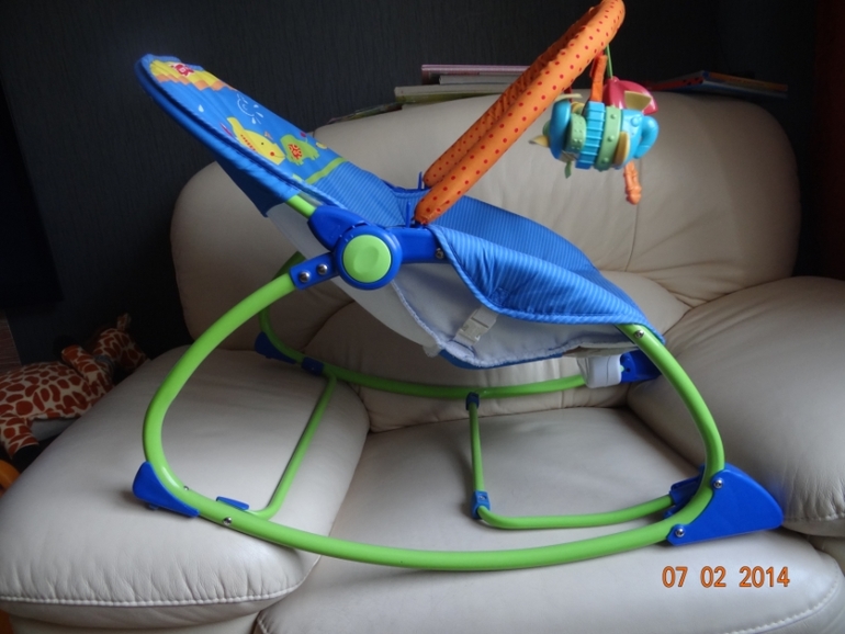 Fisher-Price кресло-качалка от 0 мес до 18 кг продам